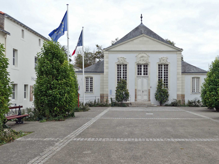 La mairie et l'Auditoire (ancien tribunal) - Machecoul