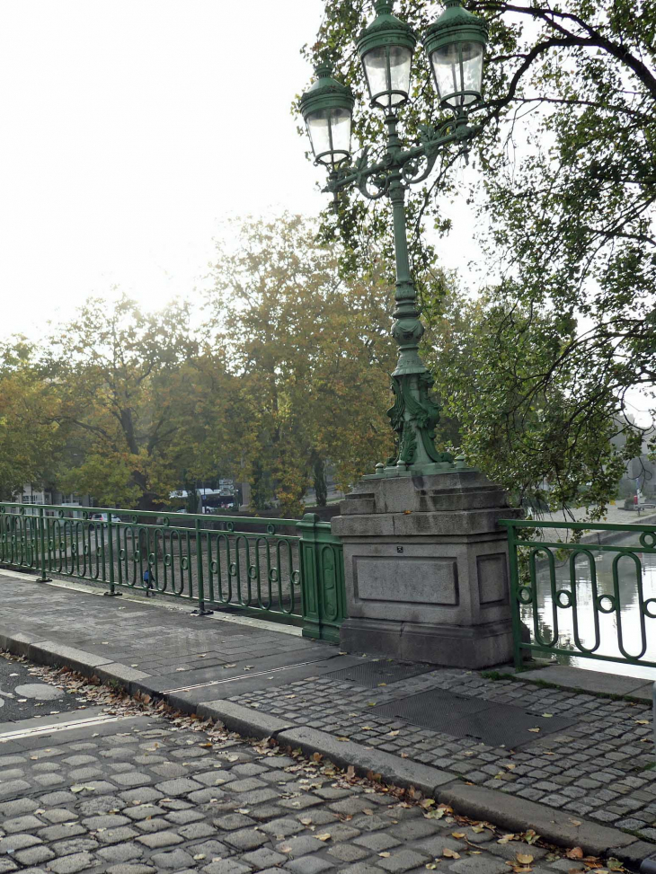 Pont piétonnier et cycliste sur l'Erdre - Nantes