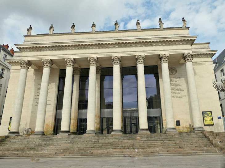 Place Graslin : le théâtre - Nantes