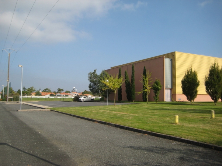 SALLE OMNISPORTS - Remouillé