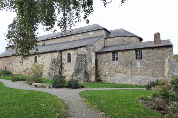 L'abbatiale carolingiienne du 9ème siècle - Saint-Philbert-de-Grand-Lieu