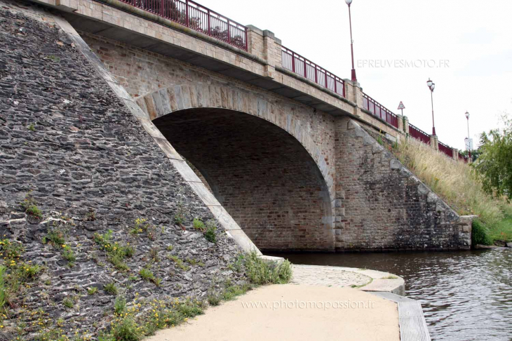 Accès au port de plaisance - Sucé-sur-Erdre