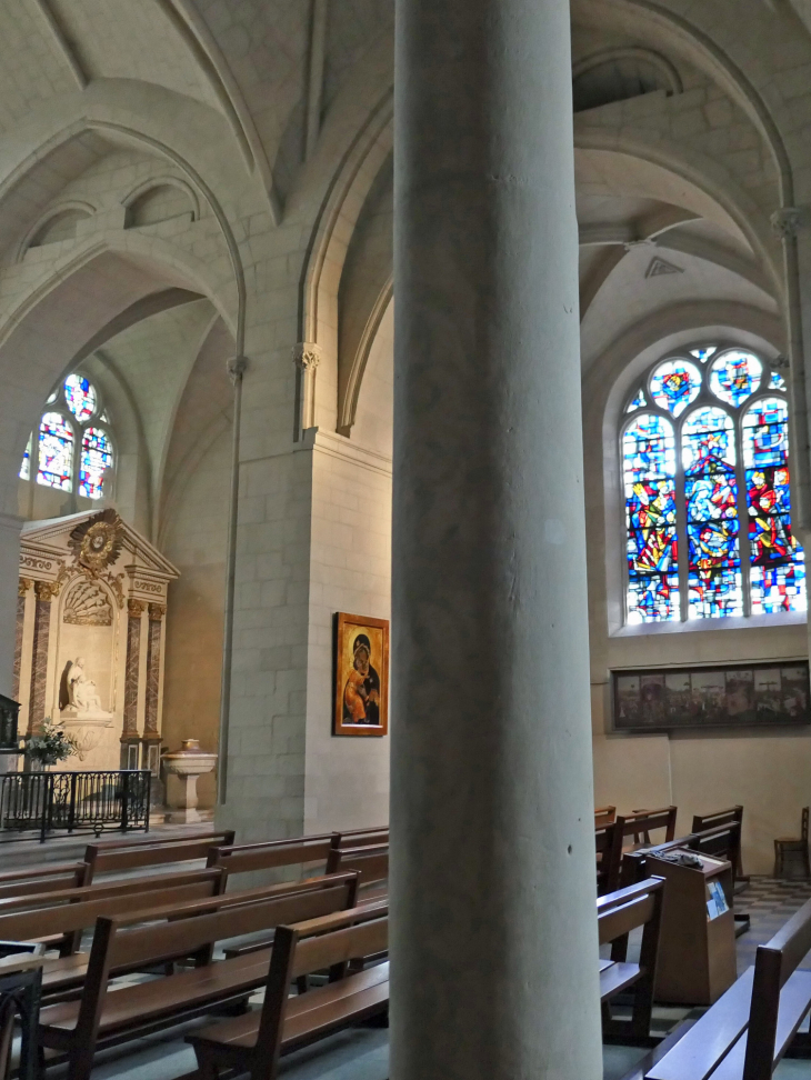 L'intérieur de la cathédrale Saint Maurice - Angers