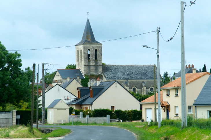 L'entrée du village par la D 178. - Antoigné