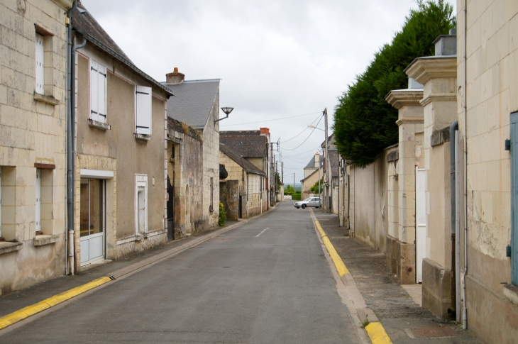 Rue Saint Vincent. - Brézé