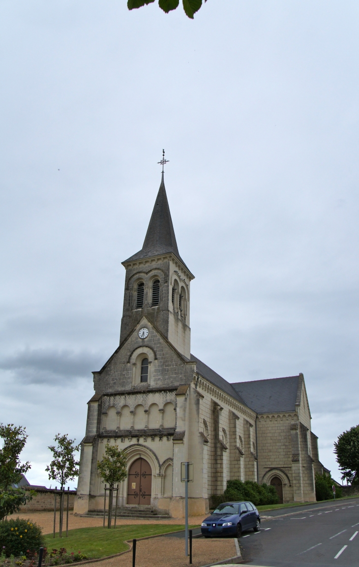 L'Eglise Sainte Radegonde du XIXe siècle. - Chacé