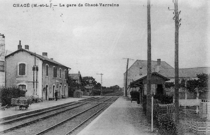 La Gare, début XXe siècle (carte postale ancienne). - Chacé