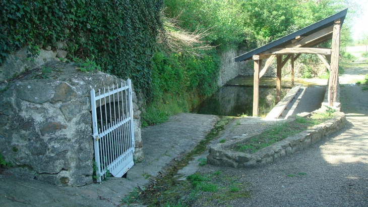 Fontaine des Langottières - Cheviré-le-Rouge