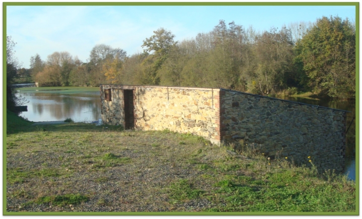 Le lavoir de la Chapelle sur Oudon - La Chapelle-sur-Oudon