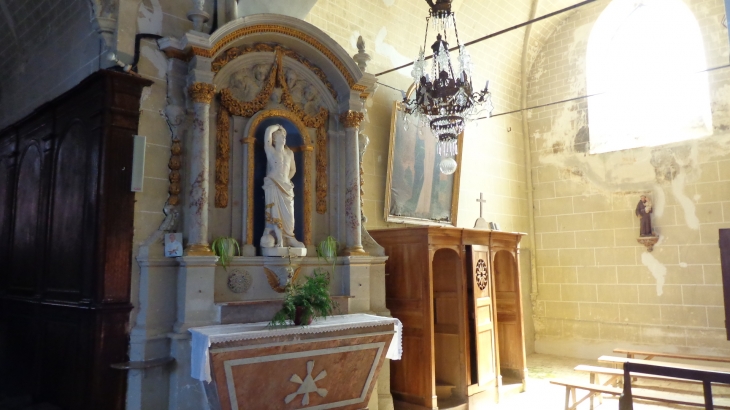 Un des rétables de l'église Saint-loup - La Jaille-Yvon