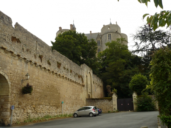 Le Château - Montreuil-Bellay