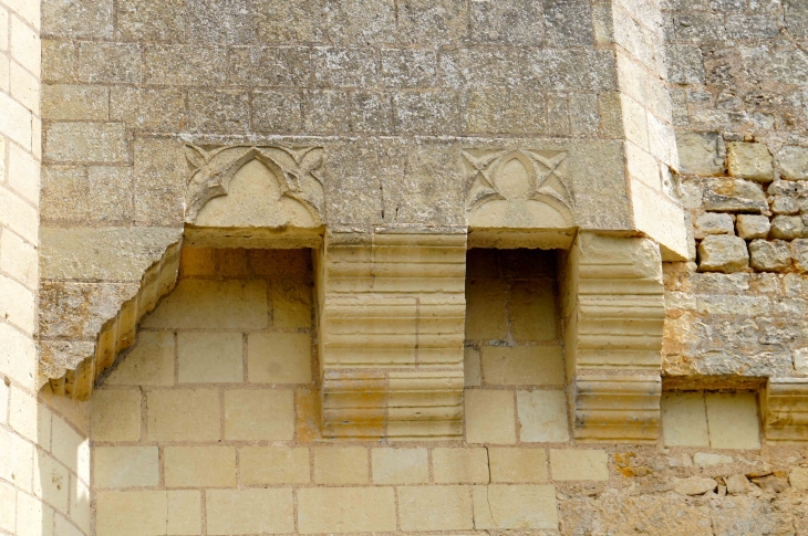 Détail : défenses de la Tour de Boille. - Montreuil-Bellay