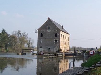 Le moulin - Montreuil-sur-Maine