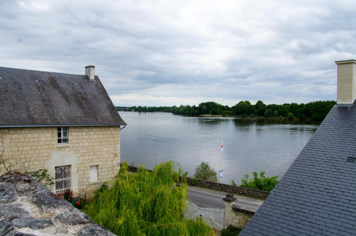 Vue sur la Loire. - Montsoreau