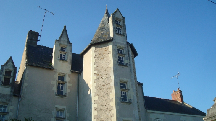 Logis du Pilori (VVIè,XVIIè, et XVIIIè siècles) - Rochefort-sur-Loire