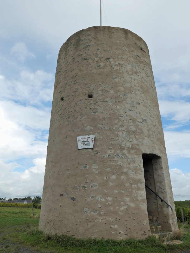 Le moulin - Saint-Aubin-de-Luigné