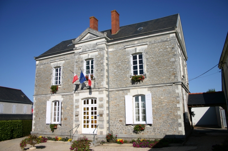 Mairie - Saint-Augustin-des-Bois