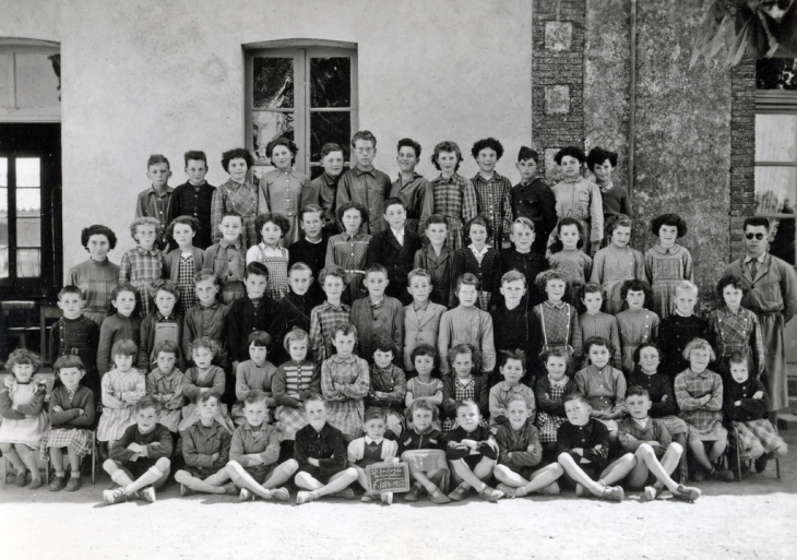 Photo d'école - Saint-Christophe-la-Couperie