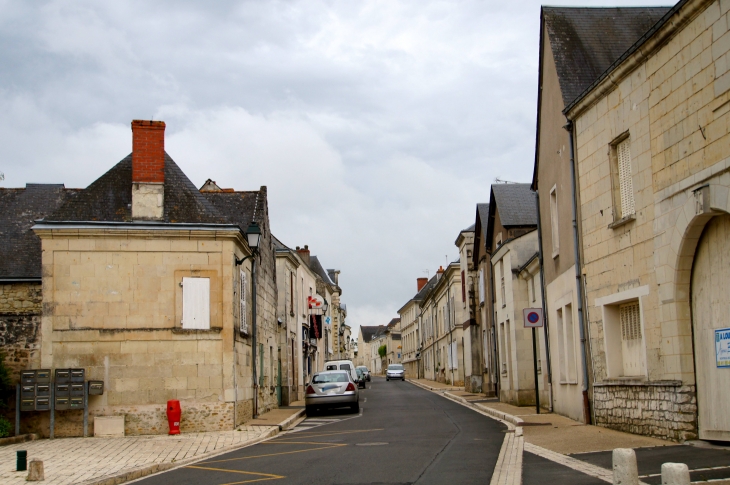 Rue Sous l'Ormeau. - Saint-Cyr-en-Bourg