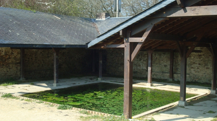 Le Lavoir - Ahuillé