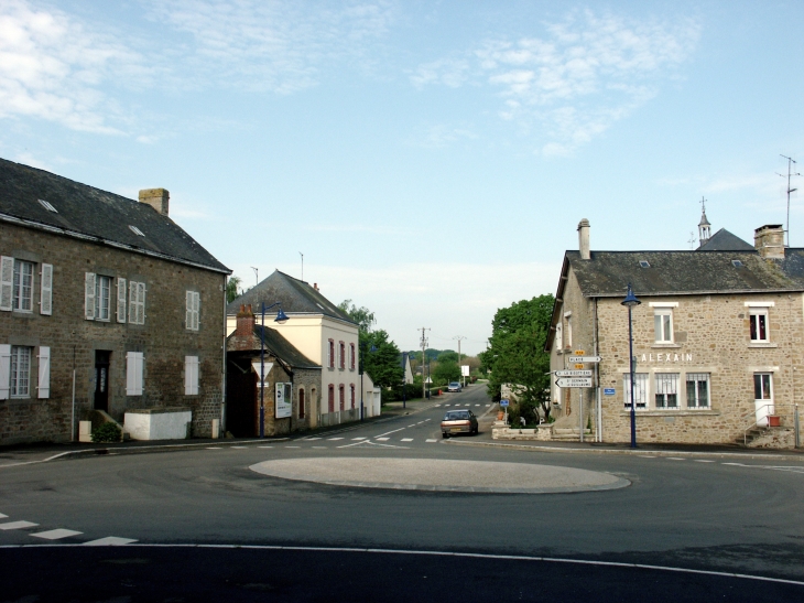 Route de Mayenne - Alexain