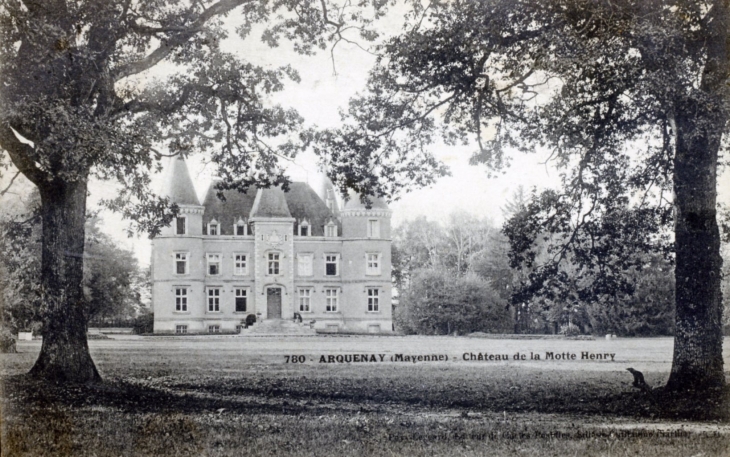 Château de la Motte Henry, vers 1913 (carte postale ancienne). - Arquenay