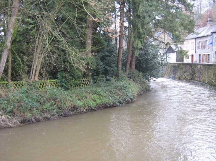 Cours d'eau Chailland