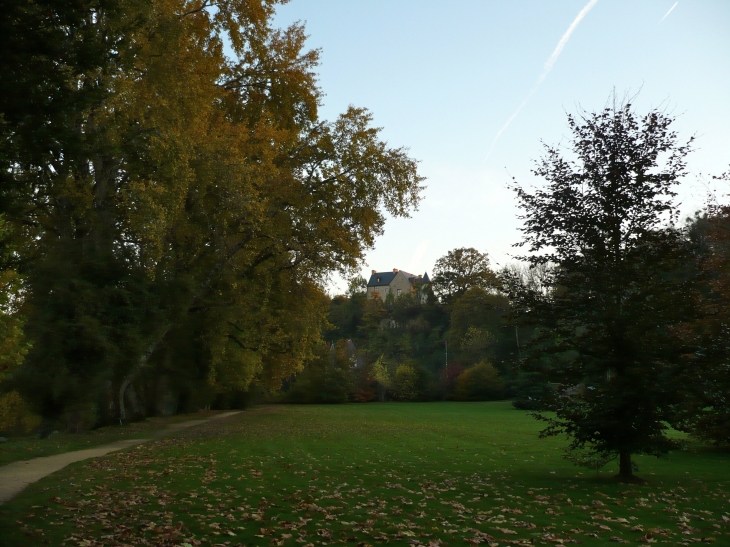 Dans le Parc des Ondines. - Changé