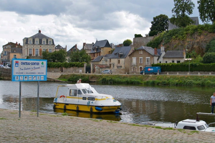 La Mayenne. - Château-Gontier