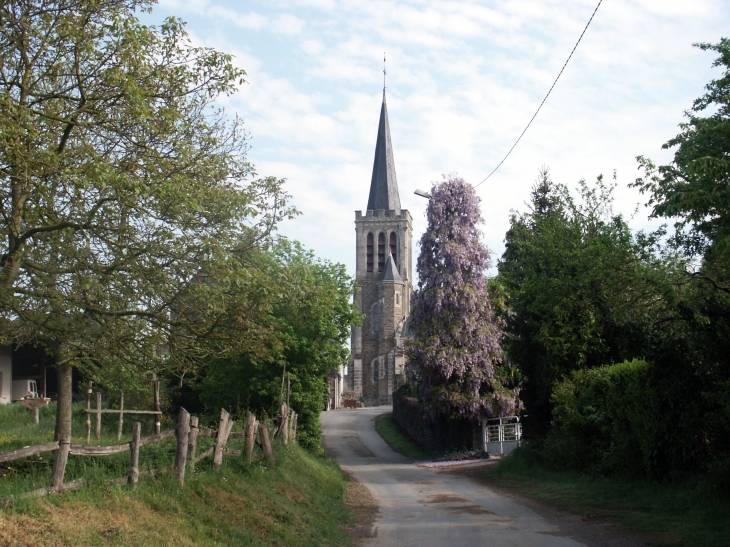 Vue sur l'église de Saint-Martin - Contest