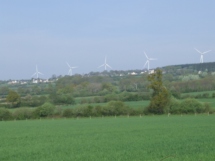 Crennes et les eolians - Crennes-sur-Fraubée