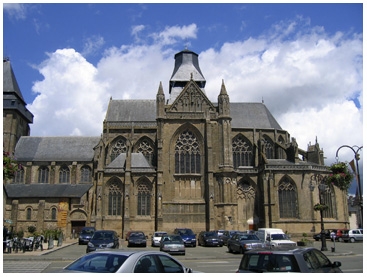 Basilica in Evron - Évron