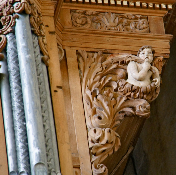 Détail : orgue de la Basilique. - Évron