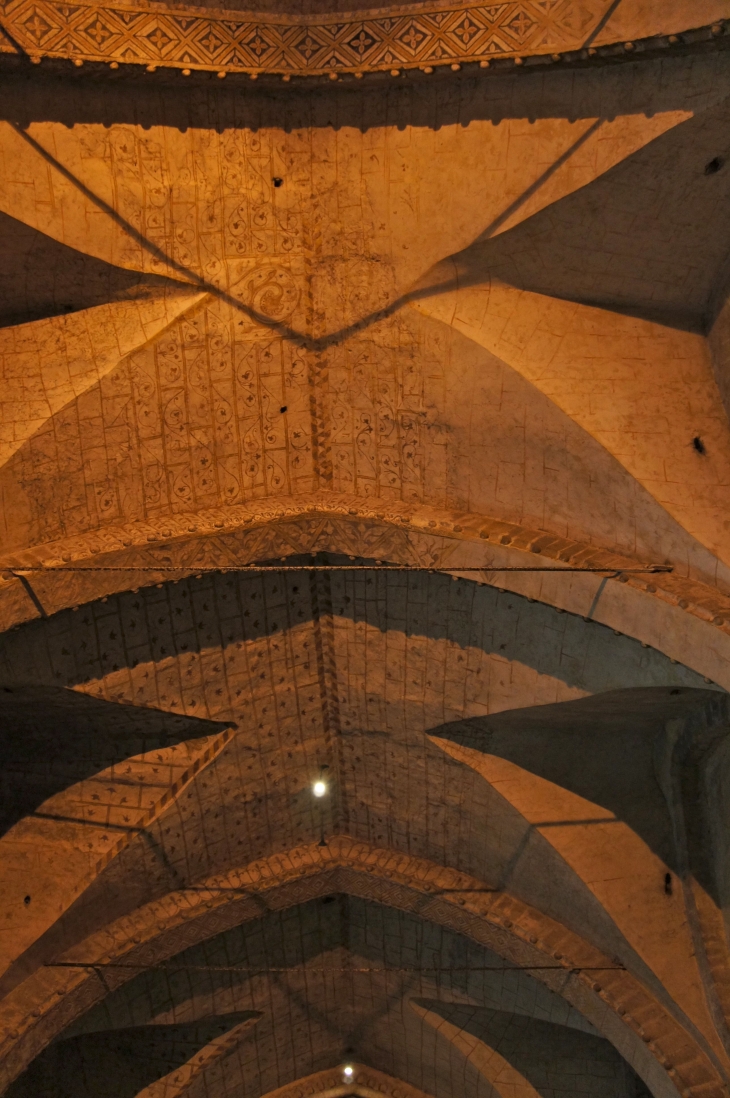 Voûte de la chapelle de la Basilique. - Évron