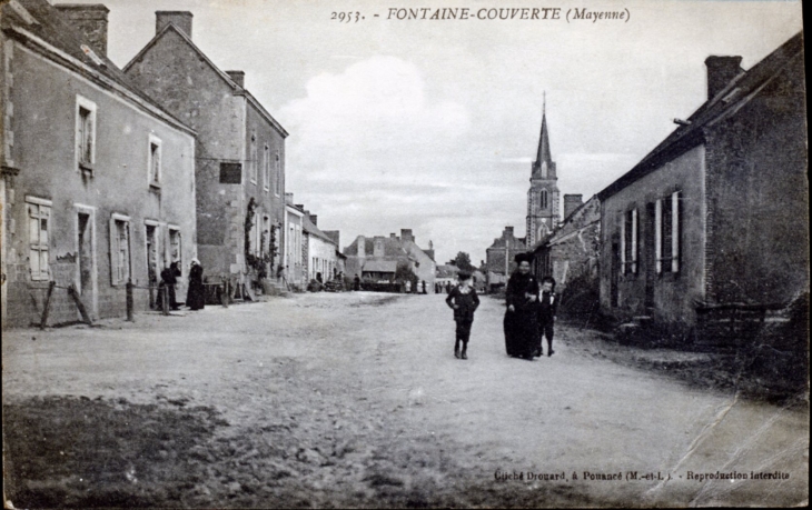Le village, vers 1918 (carte postale ancienne). - Fontaine-Couverte