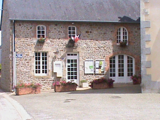 Mairie de gesnes place de l'église