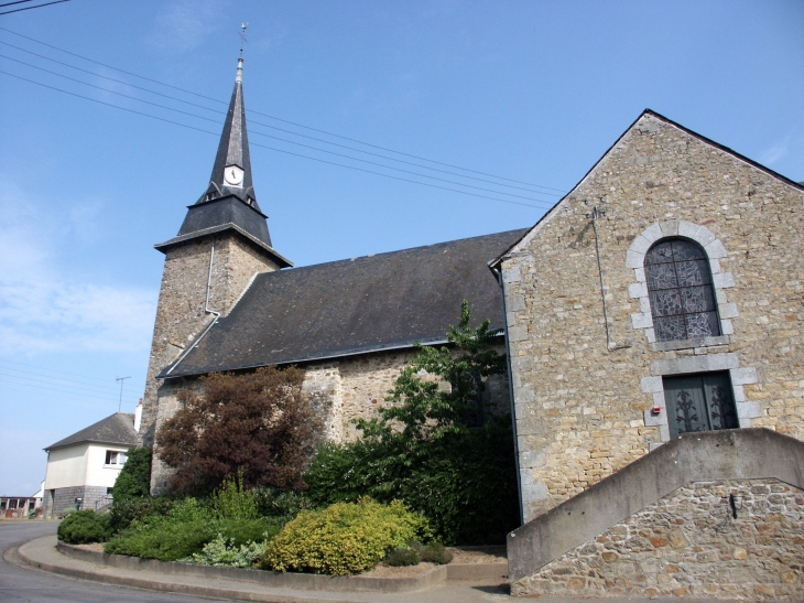 L'église Saint-Martin du XIIe siècle. - La Bigottière