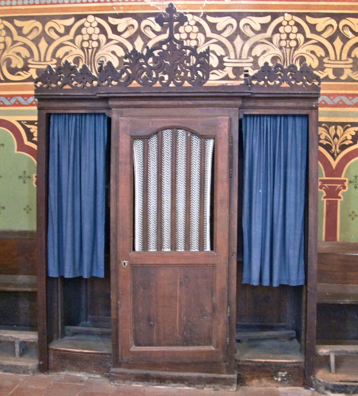 Le confessional de l'église de la Sainte Vierge. - La Haie-Traversaine