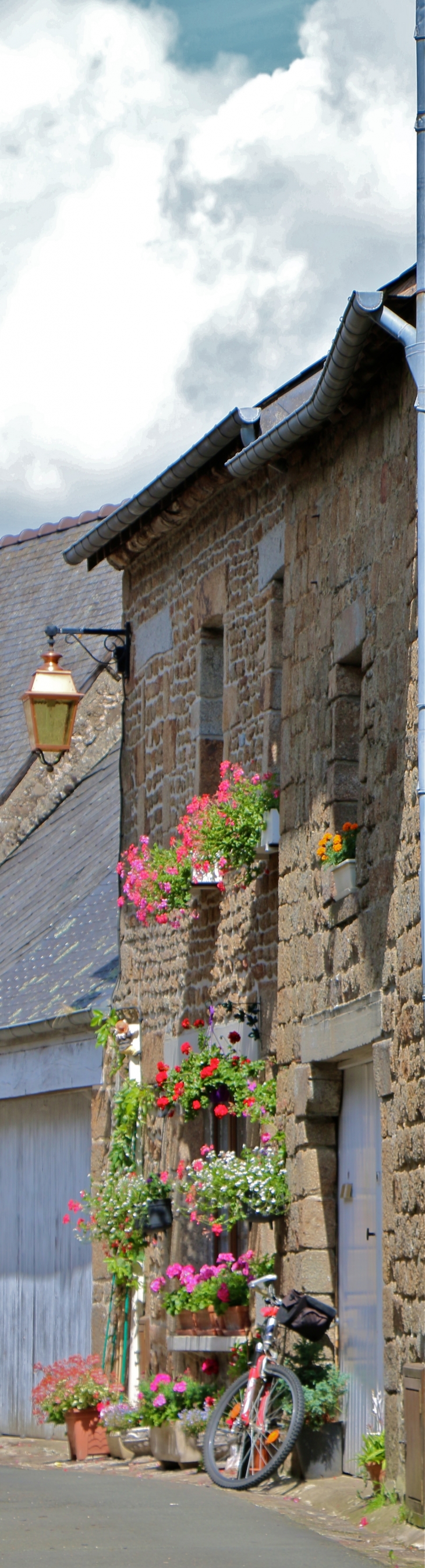 Dans le village - Lassay-les-Châteaux