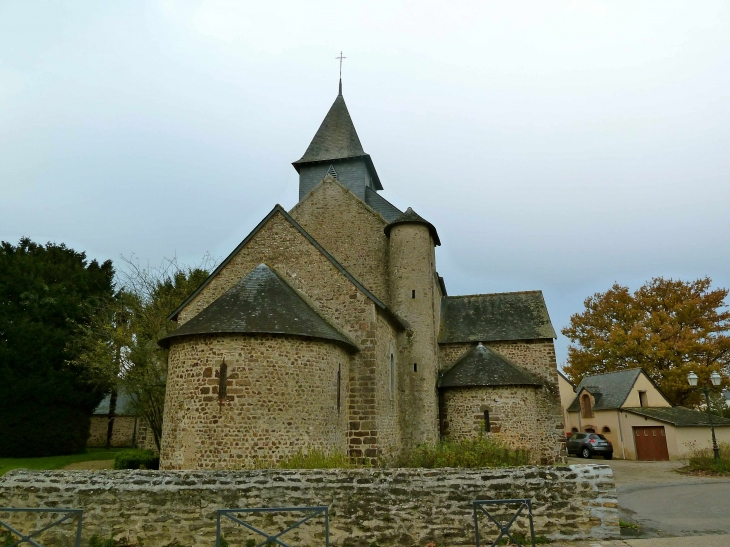 Grenoux : Eglise Saint-Sulpice du XI° - Laval