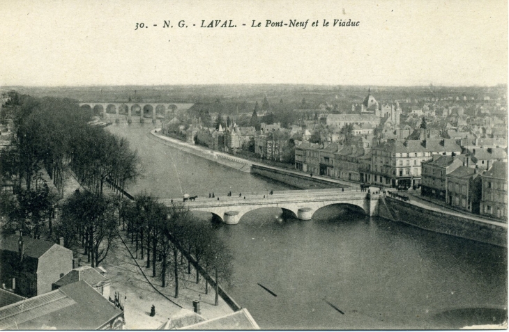 Le Pont Neuf et le Viaduc (carte postale de 1930) - Laval