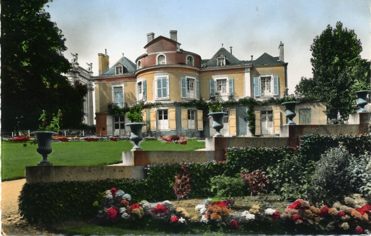 Le Musée de la Perrine (carte postale de 1960) - Laval