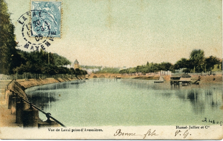 Vue de Laval prise d'Avesnières (carte postale de 1905)