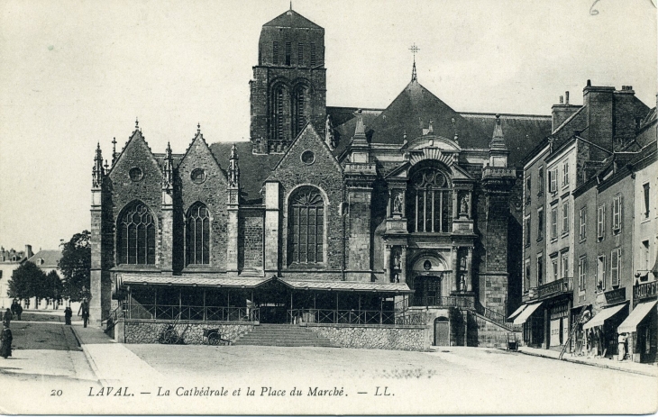 La Cathédrale et la Place du Marché (carte postale de 1905) - Laval