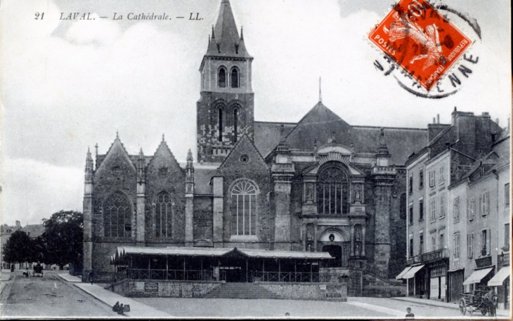 La Cathédrale, vers 1914 (carte postale ancienne). - Laval