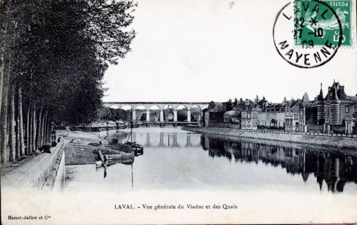 Vue générale du Viaduc et des Quais, vers 1908 (carte postale ancienne). - Laval