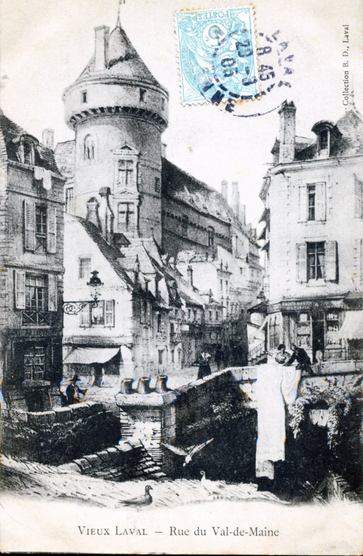 Rue du Val de Maine, vers 1905 (carte postale ancienne). - Laval