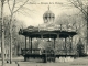 Photo précédente de Laval Le Kiosque de la musique (carte postale de 1908)