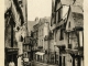 Photo précédente de Laval La Grande Rue bordée en grande partie par de curieuses maisons en bois du XV° (carte postale de 1905)