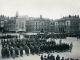 Photo précédente de Laval Place de la Mairie. Revue des Troupes Russes en 1916 (cliché des Archives de la Mayenne)